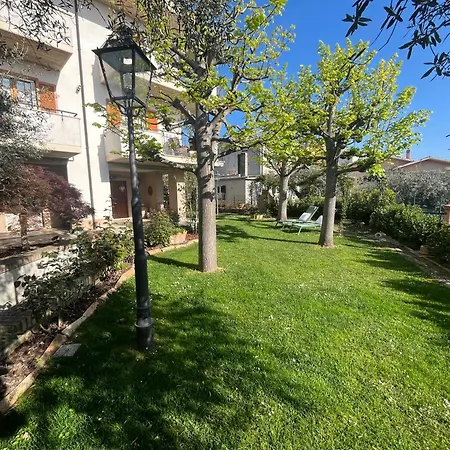 Il Giardino Delle Rose -